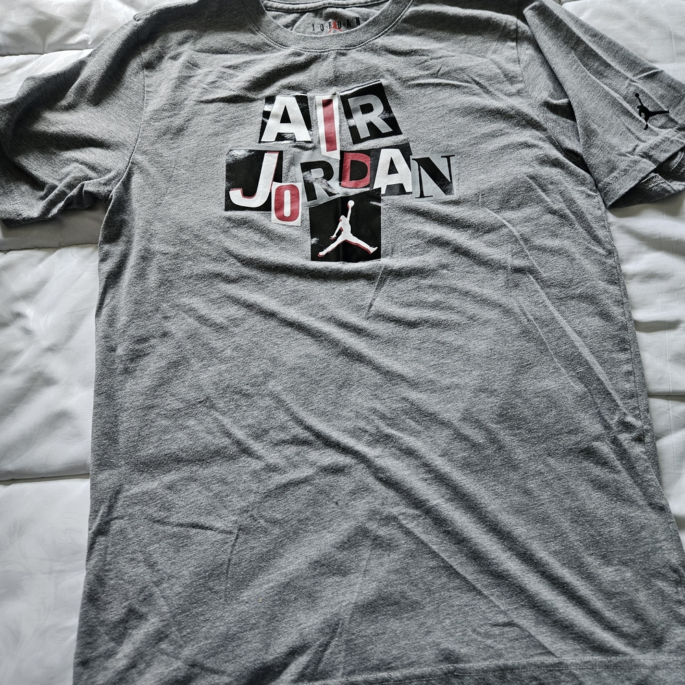 Air Jordan Gray Short Sleeve Tee Athletic Style